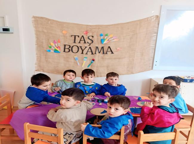 Taş boyama etkinliğimiz. görseli