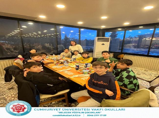 5. sınıf öğrencilerimiz ile iftar programımızdan kareler. görseli