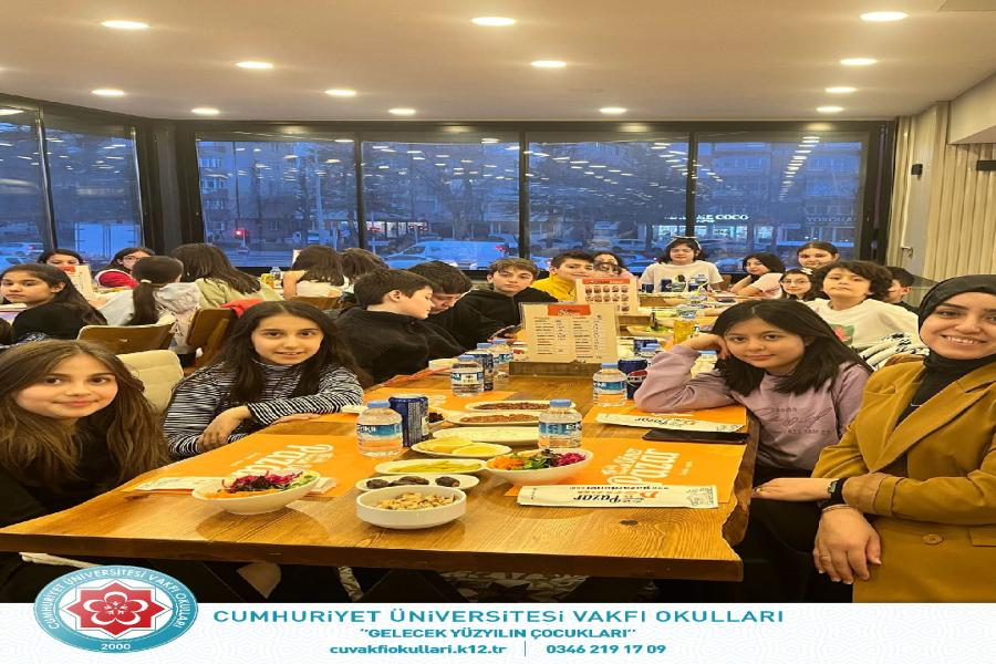 5. sınıf öğrencilerimiz ile iftar programımızdan kareler.