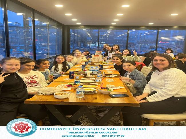 5. sınıf öğrencilerimiz ile iftar programımızdan kareler. görseli