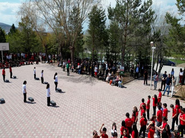 23 NİSAN KUTLAMASI görseli