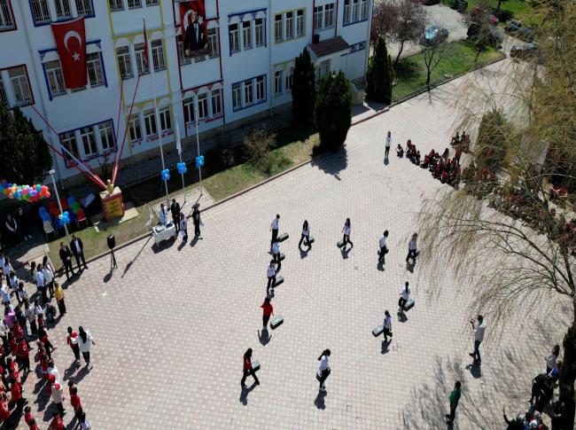 23 NİSAN KUTLAMASI görseli