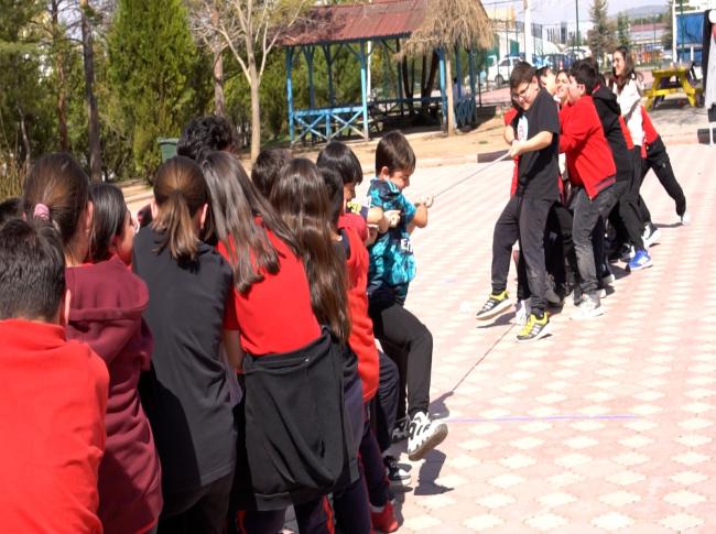 23 NİSAN KUTLAMASI görseli