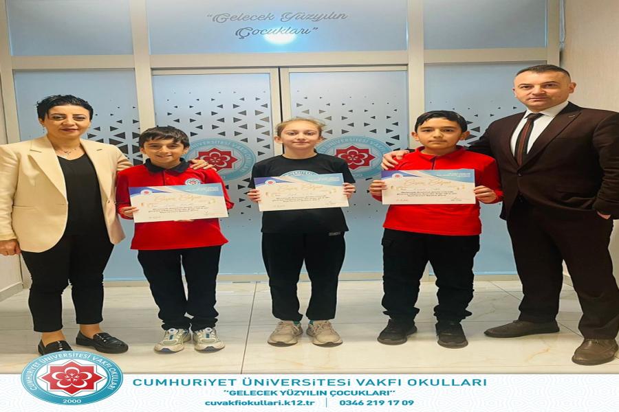 Deneme Sınavında Dereceye Giren Öğrencilerimizi tebrik eder başarılarının devamını dileriz.