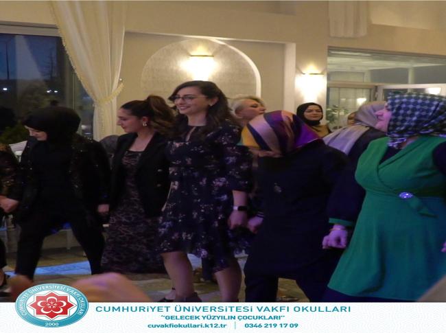 Cü Vakfı Okulları Anneler Günü Etkinliği görseli