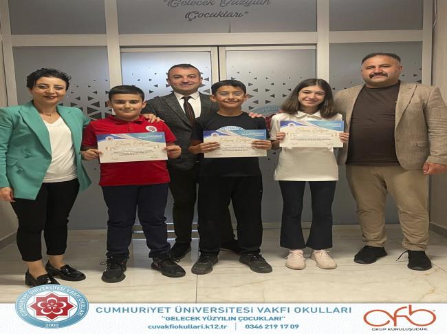 Son deneme sınavında sınıflarında derece yapan öğrencilerimiz görseli