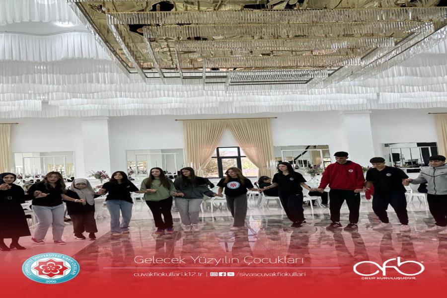 Cumhuriyet Üniversitesi Vakfı Fen ve Anadolu Lisesi 10. Sınıf öğrencilerimize Teknokent Koleji West Palace Etkinlik Salonunda kahvaltı programı düzenledik. 