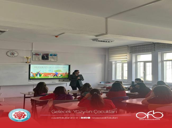  “Ergenlik, Mahremiyet, Dijital Mahremiyet ve Cinsiyet Rolleri” konulu bilgilendirici bir sunum gerçekleştirilmiştir.  görseli