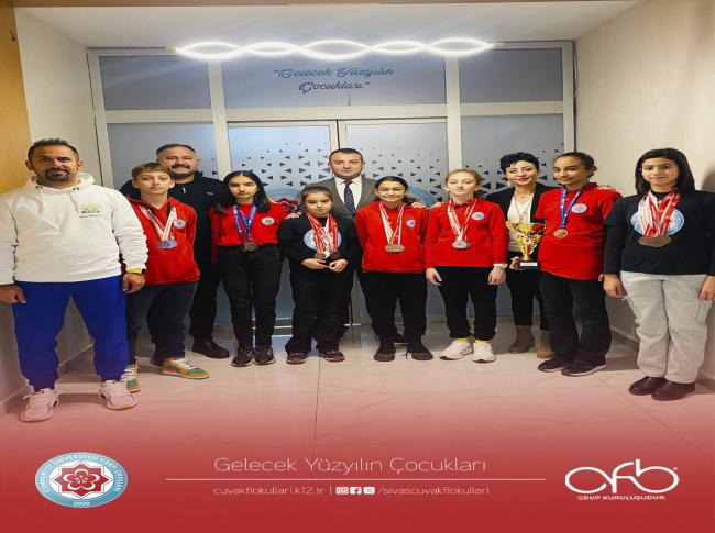10-17 Kasım tarihleri arasında  Atatürk'ü Anma Programı kapsamında yapılan yüzme ve eskrim yarışlarında dereceye giren öğrencilerimizi tebrik eder başarılarının devamını dileriz. görseli