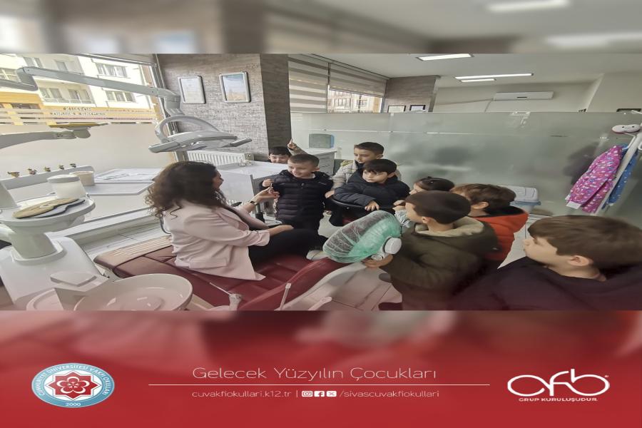 Ağız ve Diş Sağlığı Haftası’nda bizi kliniğinde ağırlayan değerli velimize teşekkür ederiz.Hem öğretici Hemde çok keyifli bir geziydi.