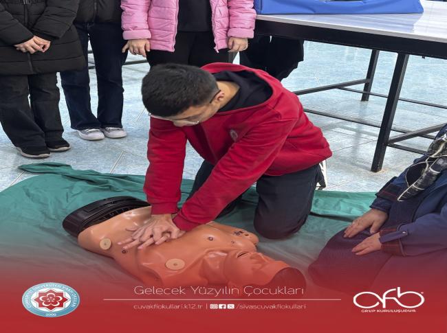 12. Fen sınıfı öğrencilerimizle Cumhuriyet Üniversitesi Tıp Fakültesi’ni ziyaret ettik. görseli