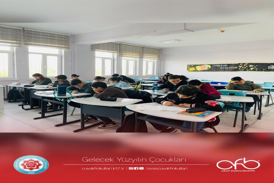 7.Sınıf haftasonu kurslarımızda Kur Sistemine göre oluşturulan sınıflarda çalışmalarımız devam ediyor...