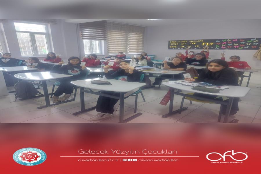 6.sınıf öğrencilerimizle Türkçe dersinde Yabancı Sözcüklere Türkçe Karşılıklar konusunu "Bende/Kimde?" oyunu ile pekiştirdik.