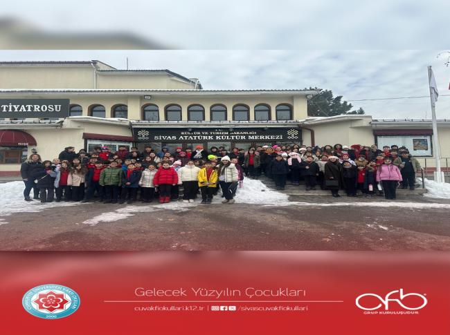 5.Sınıf öğrencilerimizle Sivas Devlet Tiyatrosunda Tebeşir Ağacı oyununu izledik... görseli