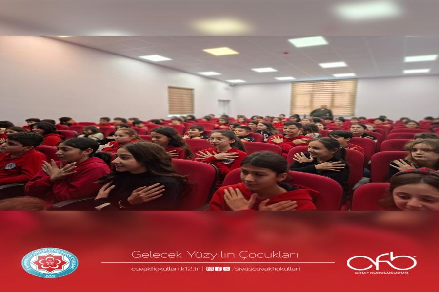 Okulumuzda, 6. ve 7. Sınıflarımızla Psikolog Özlem Baysal'ın katkılarıyla "Kaygı Duygusu ve Baş Etme Yolları" üzerine uygulamalı bir çalışma gerçekleştirdik. Çocuklarımızın her alanda yanlarında olmaya devam ediyoruz.