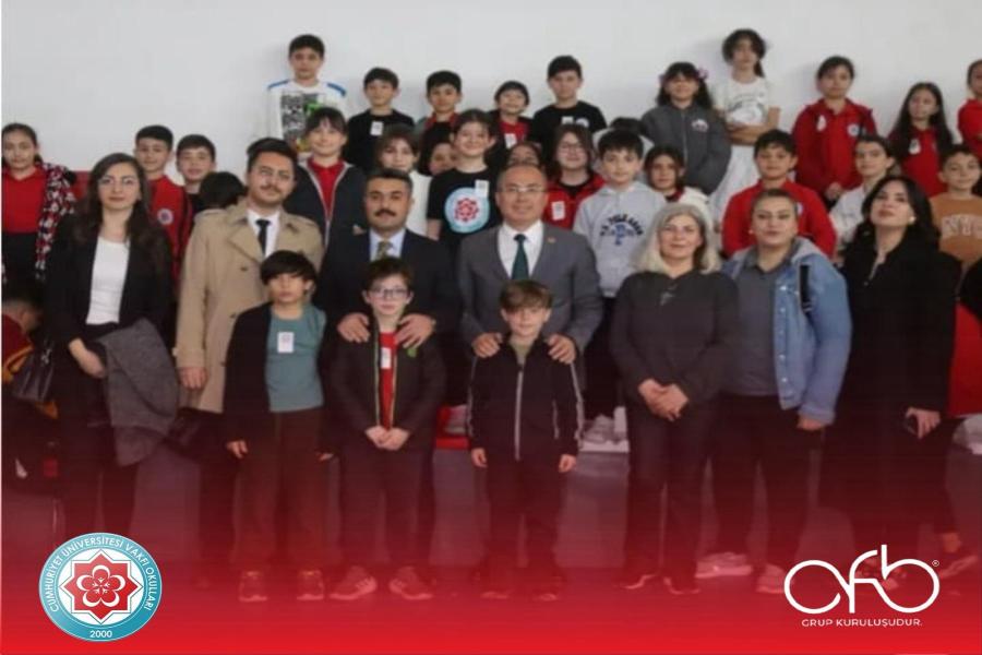 Sivas İl Milli Eğitim Müdürü Sayın Fatih ERDOĞAN,Gençlikspor İl Müdürü Sayın Şahin ERTEM 2025-2026 Eğitim öğretim yılı kapsamında yürütülen Türkiye Sportif Yetenek Taraması ve Spora Yönlendirme Programını ziyaret ederek öğrencilerimizle bir araya geldi.